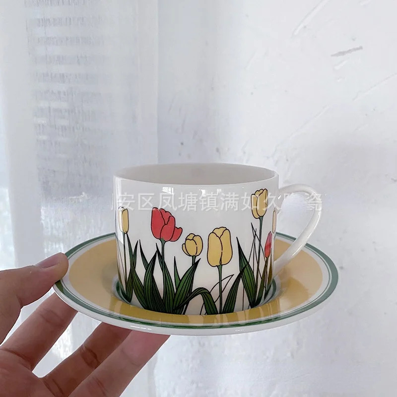 

Antique ceramic retro coffee cup and saucer mocha latte afternoon teacup hand-painted tulips coffee mug turkish coffee cups
