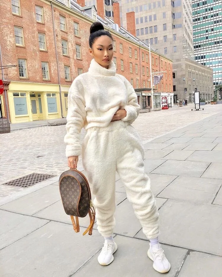 

Zoulv Winter Streetwear Lounge Set Loose Solid Wihte Plush 2 Two Piece Outfits Women Turtleneck Full Sleeve Tops and Pants Set