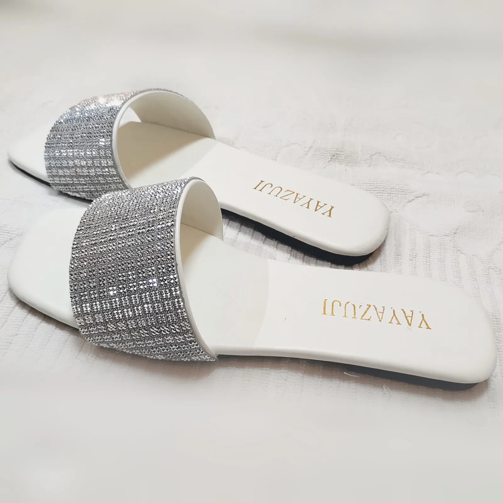

Summer 4 Color Rhinestone Women Slippers Sandals Antiskid Flat Sole Slippers Woman Sandals Slides Beach Shoes Deisgn Plus Size
