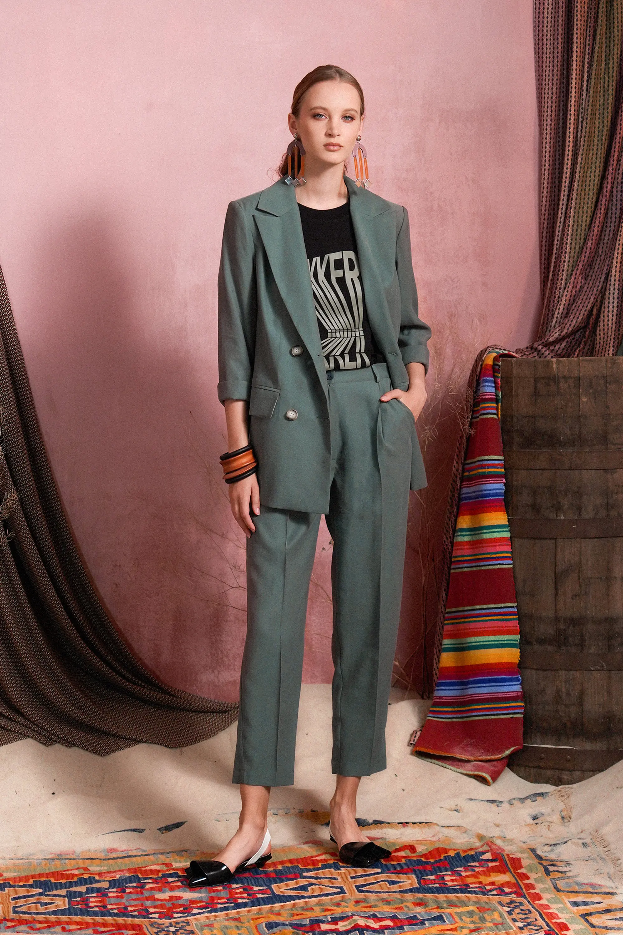 Новое поступление костюмы для матери невесты с двумя пуговицами женские