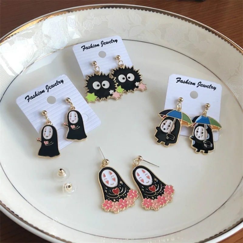 Новые модные корейские серьги с рисованным аниме серьги-привидения для женщин творческой личности сплава капельного ювелирные аксессуары ‒ серёжки