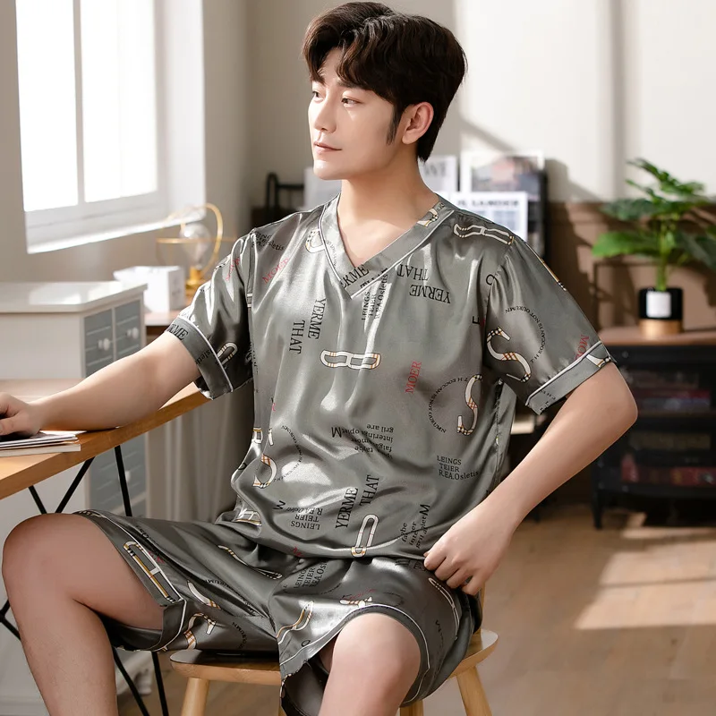 

Silk Ice Silk Men's Pajamas Summer New Short-sleeved Shorts Two-piece Men's Home Service Fashion Trend Thin Section Cool
