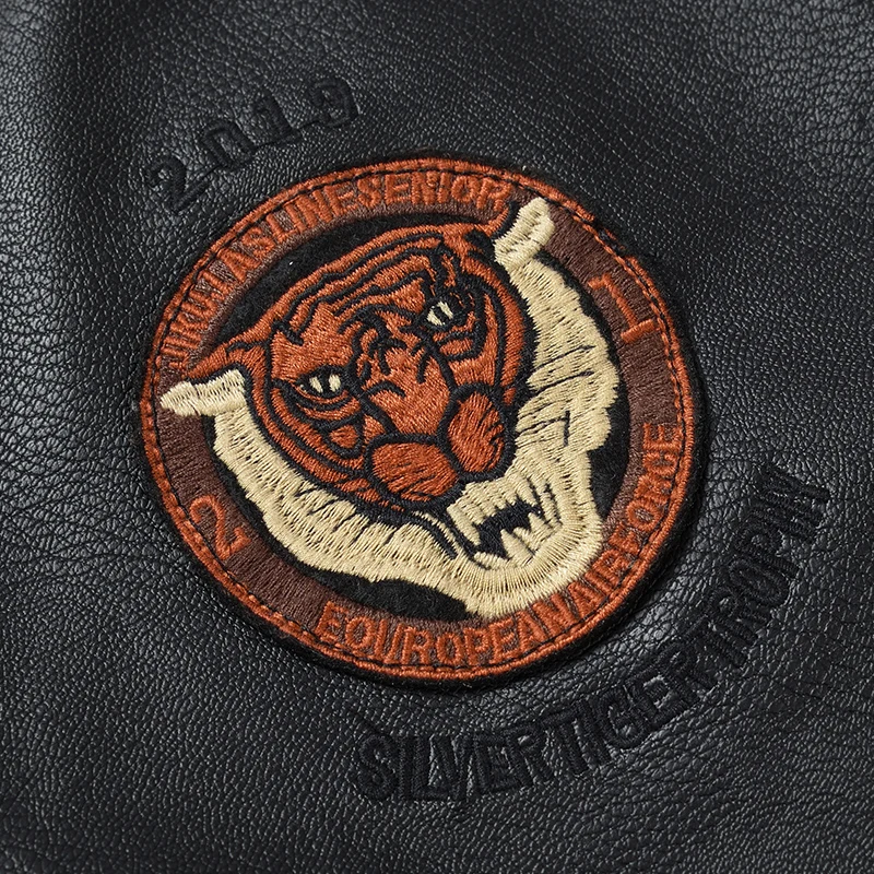 

New Autumn Winter Men Leather Jacket Baseball collar Embroidery Warm Leather Jacket Men Social Mens Jackets faux fur coat men