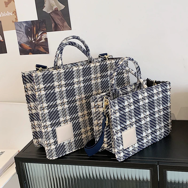 

2021 New Large-Capacity Fashion Brand Luxury High-Quality Texture Plaid Striped Commuter Women Portable Tote Niche Designer Bag