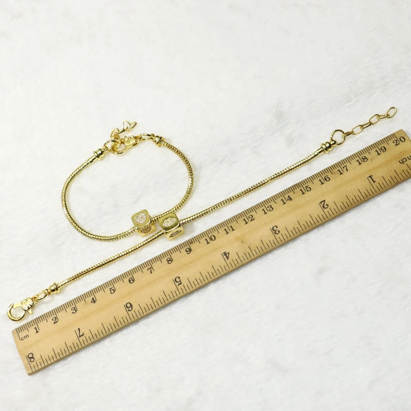 

6PcsFashion tiny Cube Zircon charms Bracelet Gold color charms jewelry Bracelet elegant jewelry Bracelet gift for lady 50273