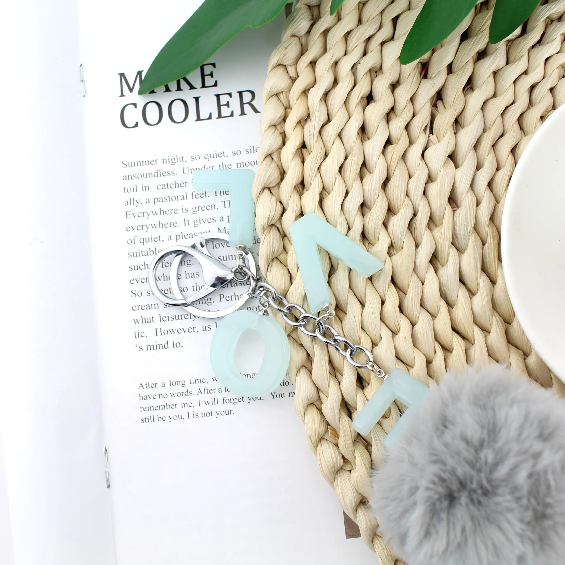 

New LOVE Letter Hair Bulb Key Chain Bag Pendant Key Chain Custom Wholesale Key Ring