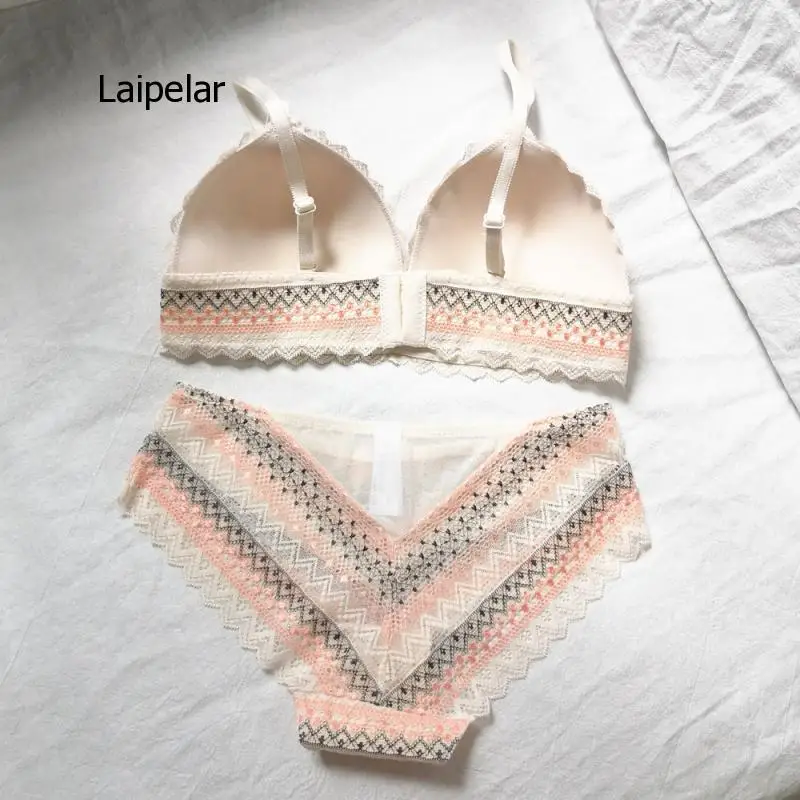 

New Sexy Contrast No Steel Ring Thin Cotton Lace Bra Comfortable Thin Breathable Triangle Cup