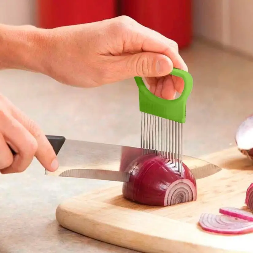 

New Slicers Tomato Onion Vegetables Slicer Cutting Aid Holder Guide Slicing Cutter Safe Fork