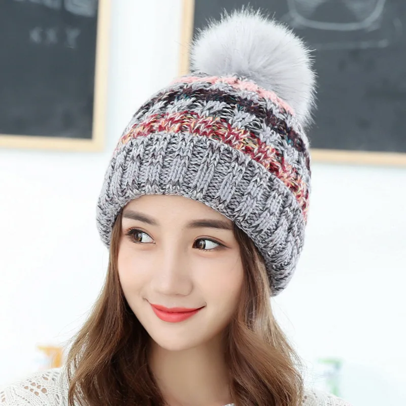 

Fashion Lady Pompom Knitted Hat Winter Warmer Hats For Women Skullies Beanies Outdoor Ski Hat Bonnet