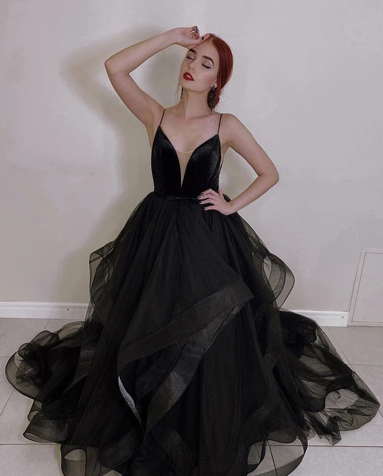

Elegant Black Wedding Dresses 2021 V-Neck Backless Spaghetti Straps A Line Bridal Gowns Court Train Tulle Vestidos De Novia New