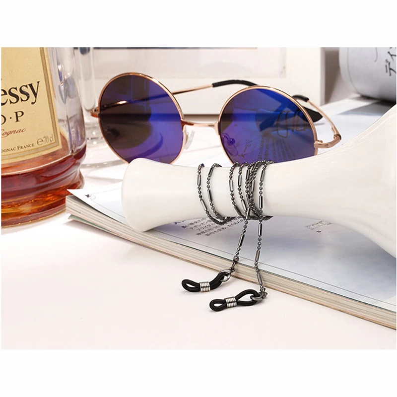 Цепочка для очков в минималистичном стиле шнурок с черными бусинами чтения