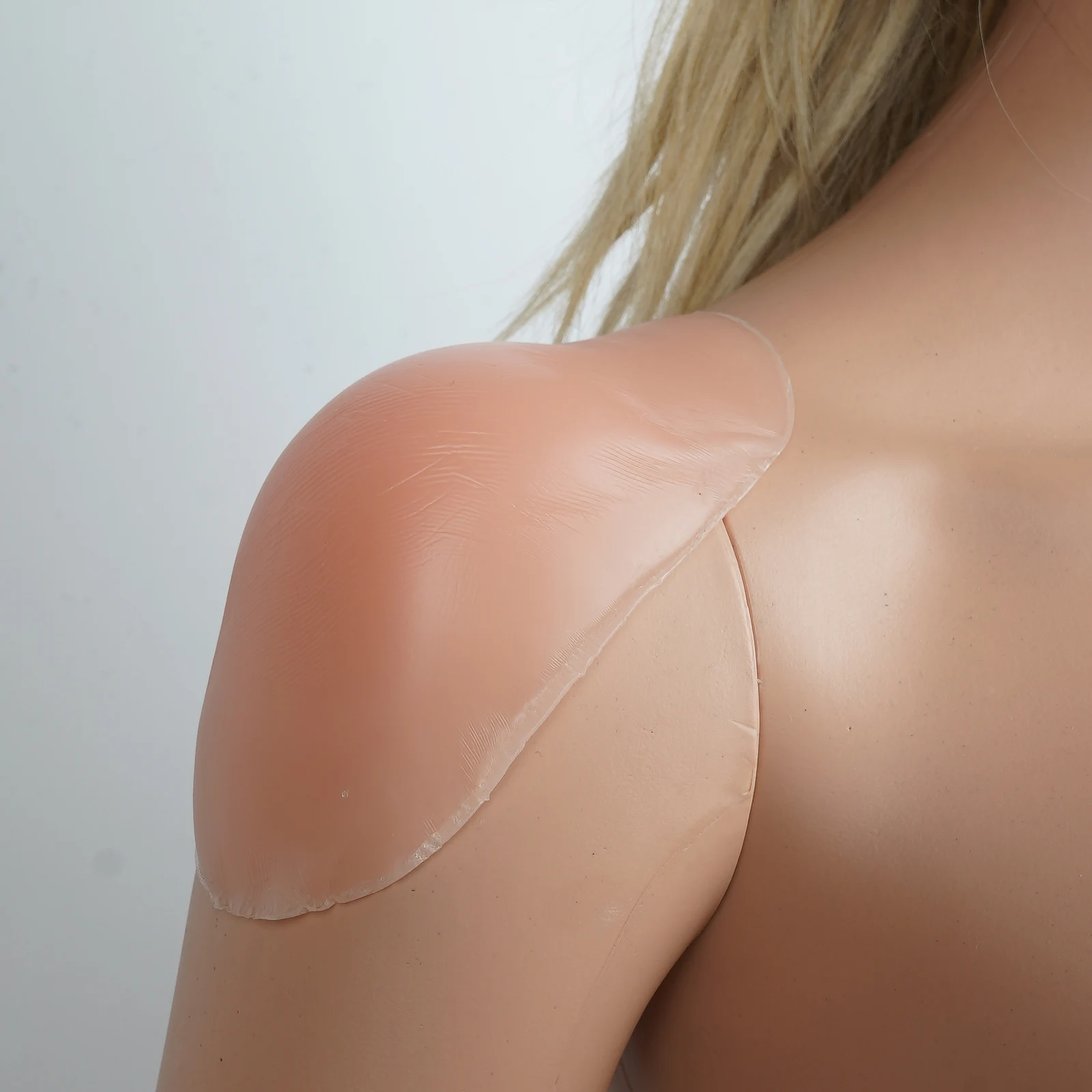 2 шт. силиконовые накладки на плечи с эффектом пуш-апа |