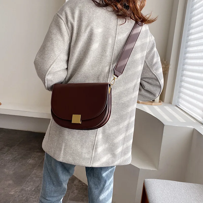 Женская сумка седло из ПУ кожи на широком ремешке|Сумки с ручками| |