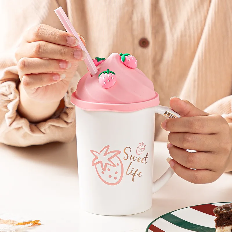

400ML Creative Strawberry Straw Mug Cute Summer Juice Cup Silicone Lid with Handle Student Coke Cups Beach Cold Drink Mugs