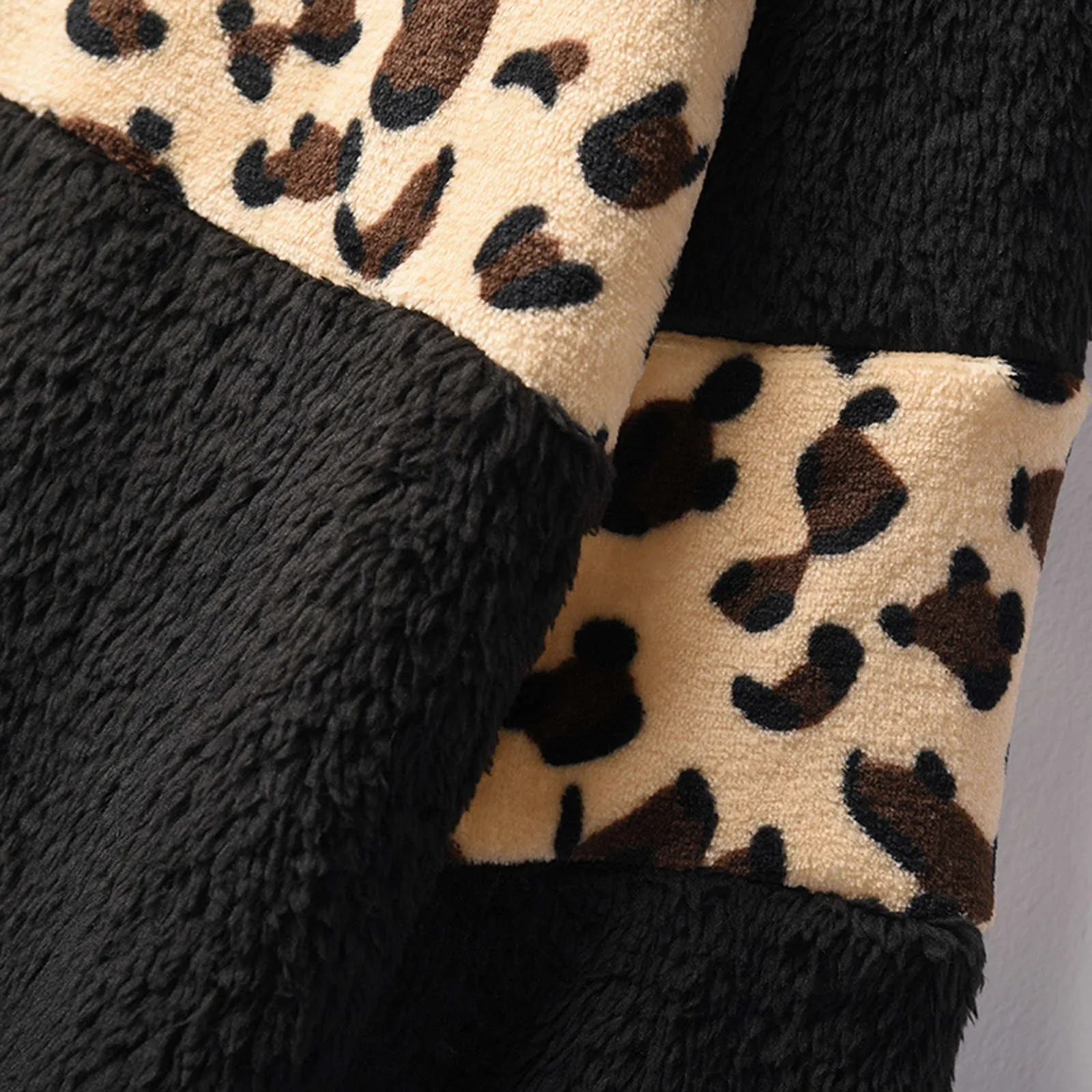 

2020 Women's Coat Fashion Loose Leopard Patchwork Hooded Warm Plush Cardigan Oversize Outwear Street Style Sweater Pull pais