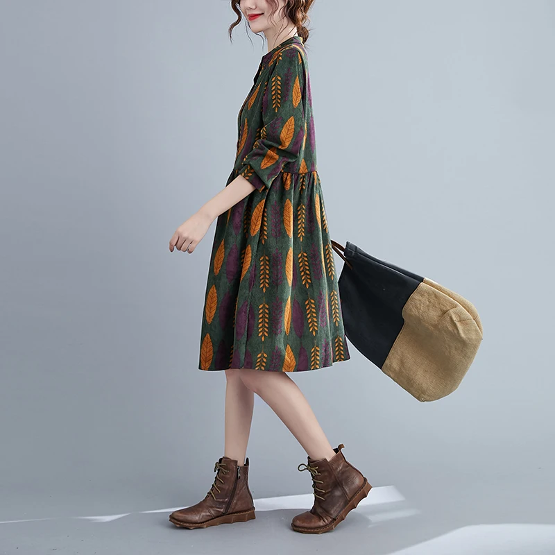 

2020 Autumn and Winter New Style Artistic Vintage Corduroy Dress Younger Pattern Print Little Slimming Casual Midi Dress