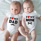 Детский комбинезон I Love My Dad Mom, белый хлопковый комбинезон с коротким рукавом для новорожденных, мальчиков и девочек, повседневная одежда для близнецов