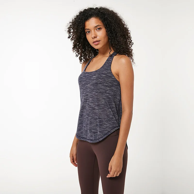 Майка женская с изогнутым подолом спортивный топ со встроенным бюстгальтером