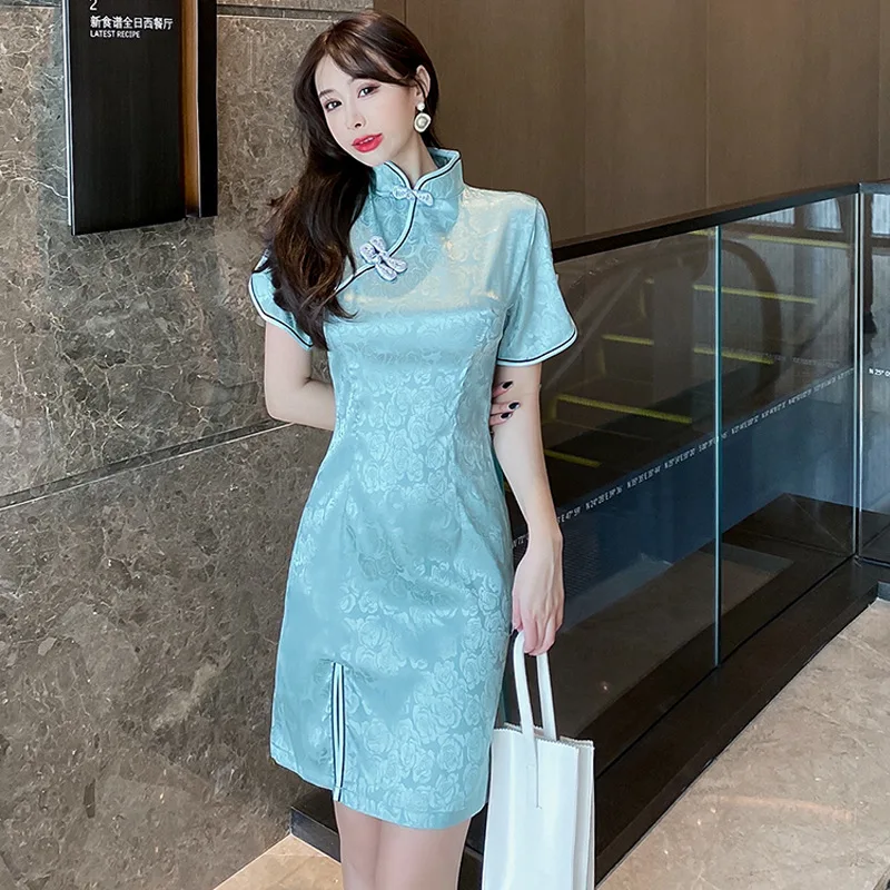 

2021 new Chinese style Summer elegant satin jacquard daily young cheongsam improved version mid-length split Satin dress women