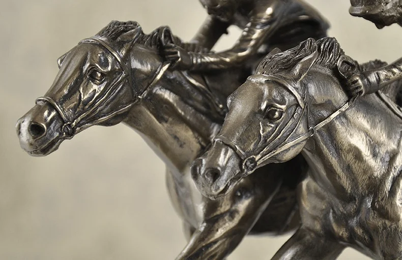 Классическая скульптура лошади из смолы и меди ручной работы | Дом сад