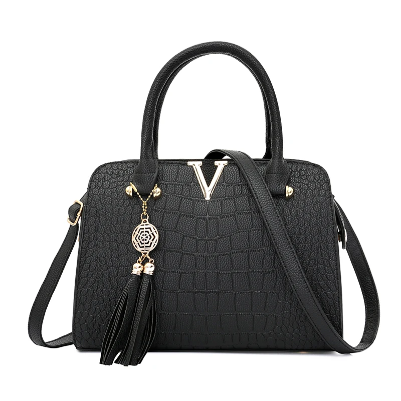 Для женщин из крокодиловой кожи Tote V Letters Tassel Дизайнерские Сумки Роскошные качественные сумки через плечо с бахромой сумка-мессенджер - Цвет: Черный