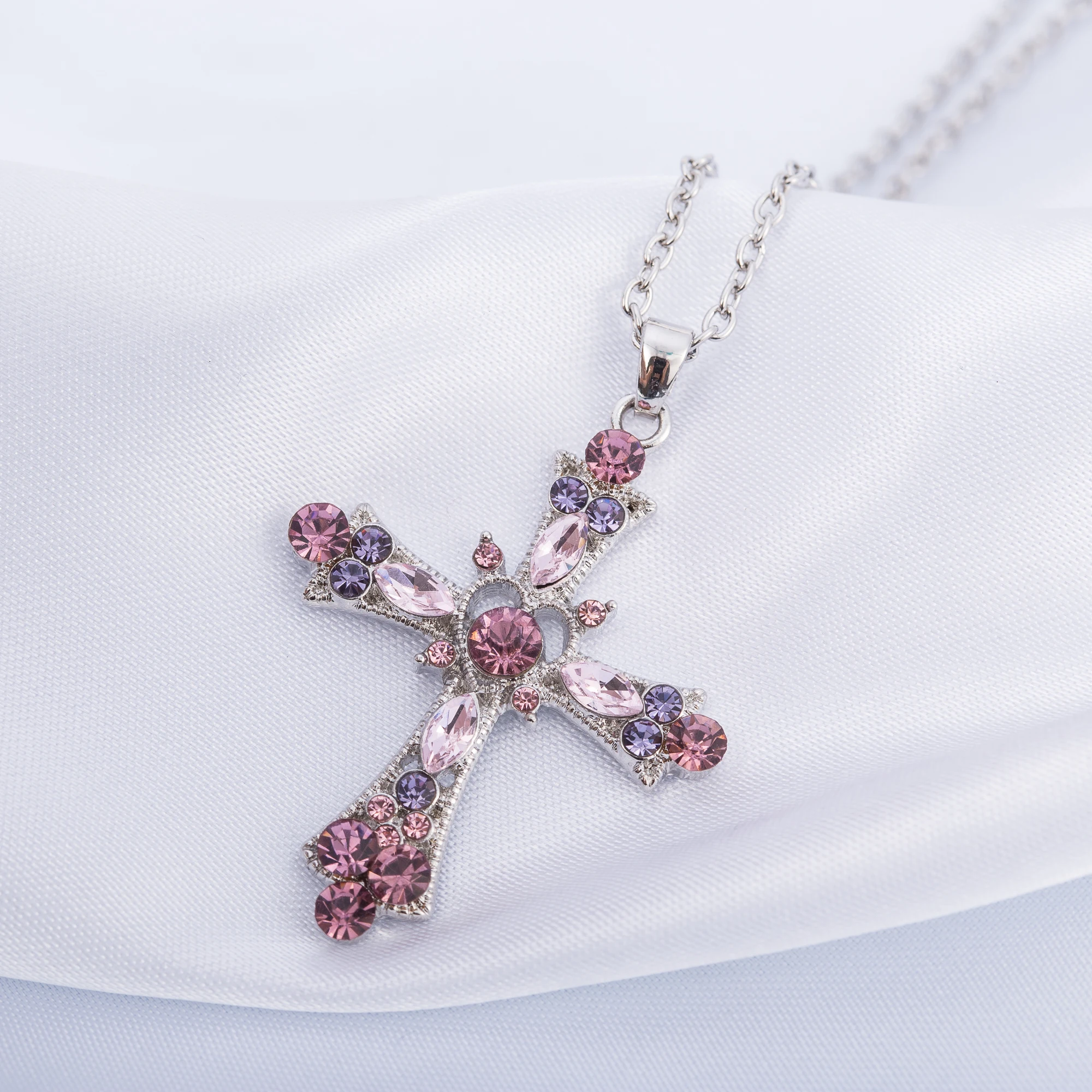 My Shape Красочные кристаллы горный хрусталь Иисус крест религия ожерелья женское