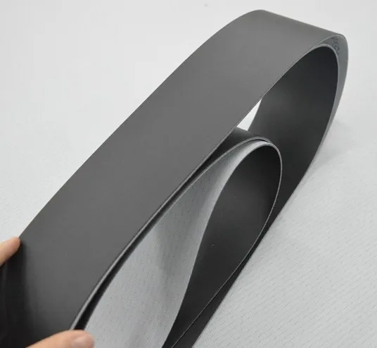Периметр: 2100-2700 мм Ширина: 50 мм Толщина: 3 мм матовый черный промышленный Конвейерный ленточный конвейер из ПВХ (может быть изготовлен по индивидуальному размеру)