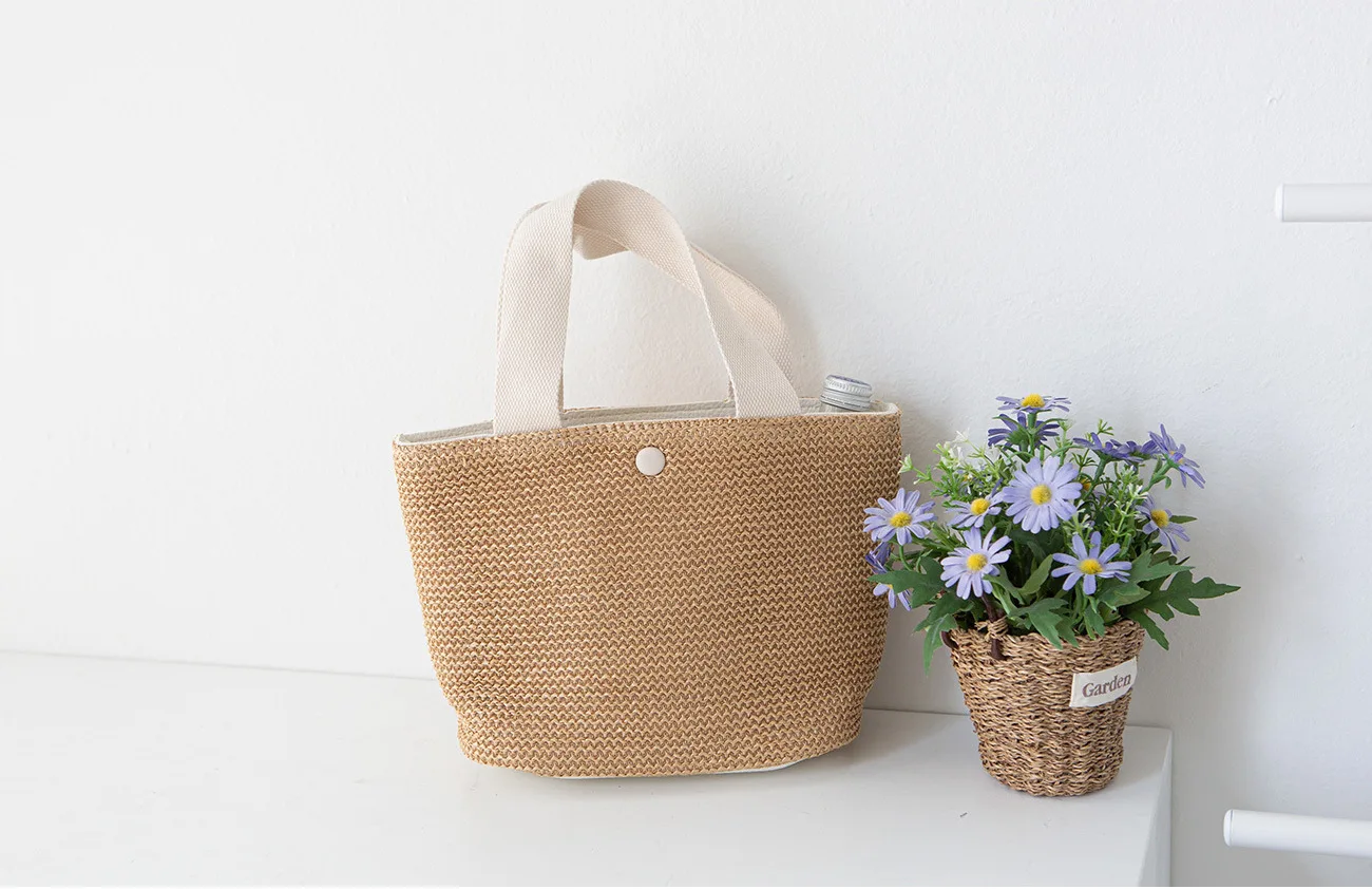 Рисунок 5 - Соломенные вязаные сумки для женщин