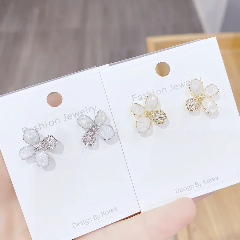 

Delicate 14K Gold Plated Flower Stud Earrings For Women Luxury Zircon CZ Earrings Gift