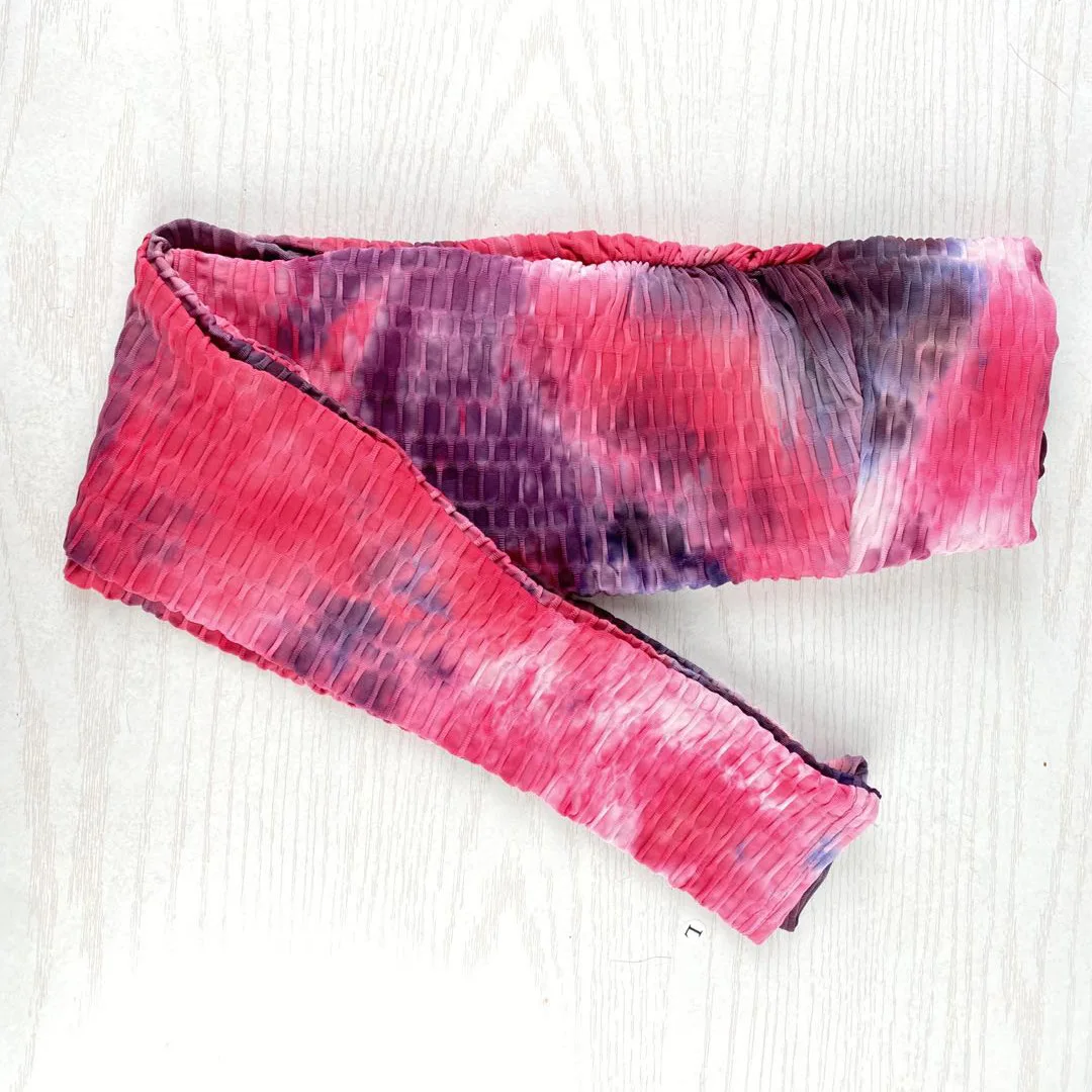 

2pcs / Stitched Tie Dyed Jacquard Bubble Yoga Pants Ink Slim Fit Hip Lifting Jumpsuit Suspender Yoga Suit Female Gym Set Women