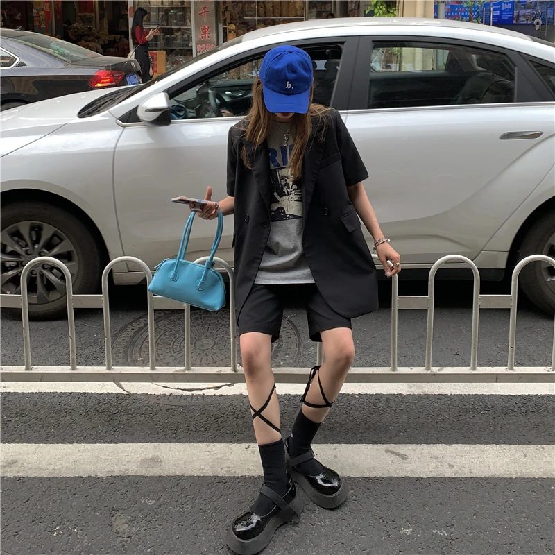 

B will firm offers recreational joker long suit jacket and pants. In