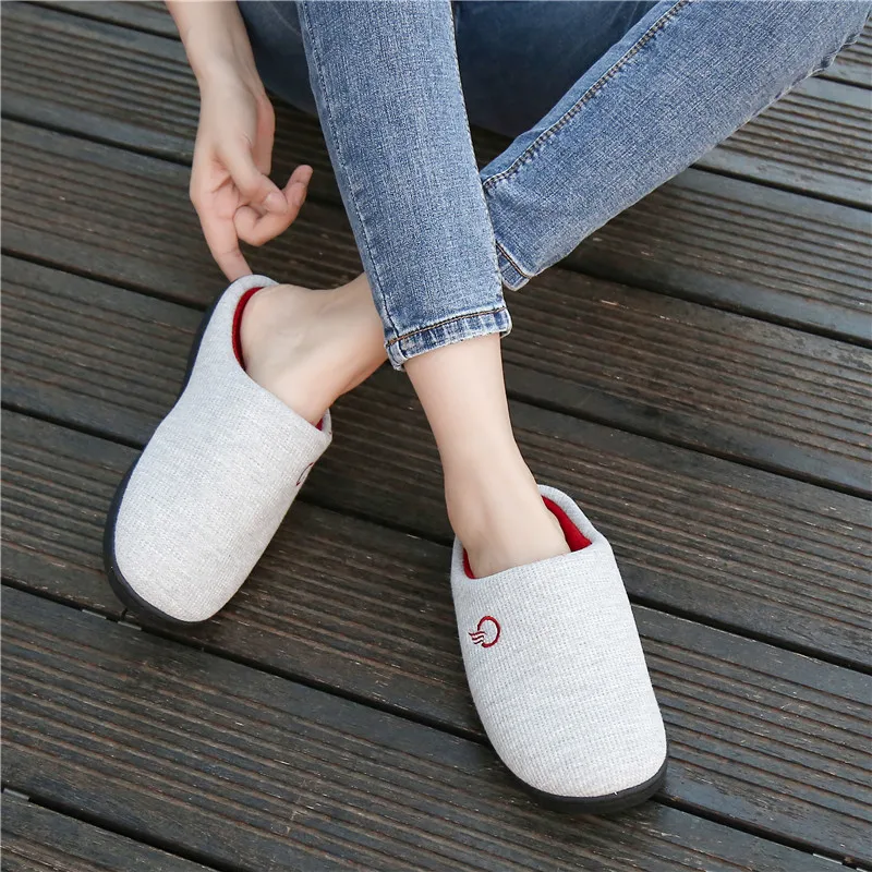 Зимние тапочки Женская обувь Домашние меховые шлепанцы Теплые дышащие для