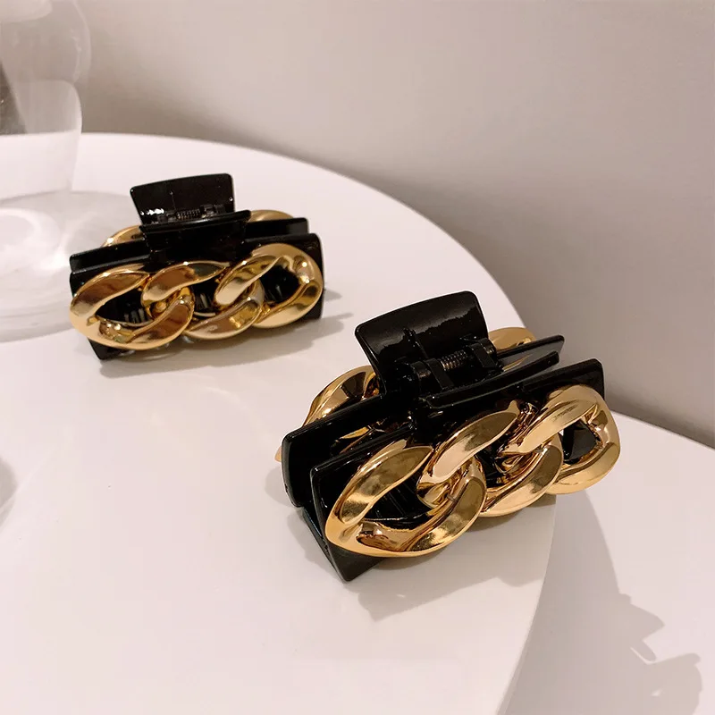 

Geometric Twisted Gol Link Chain Hair Claws Large Square Shark Hair Clips Winter Vintage Hair Accessories For Women 2021