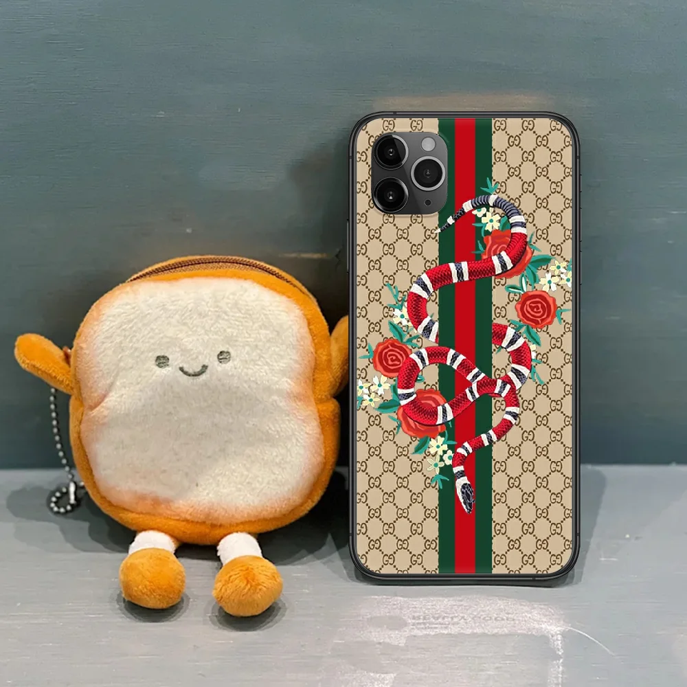 

Luxury Brand Snake Bee Tiger Phone Case Cover Hull For iphone 5 5s se 2020 6 6s 7 8 11 12 mini plus X XS XR PRO MAX black Funda