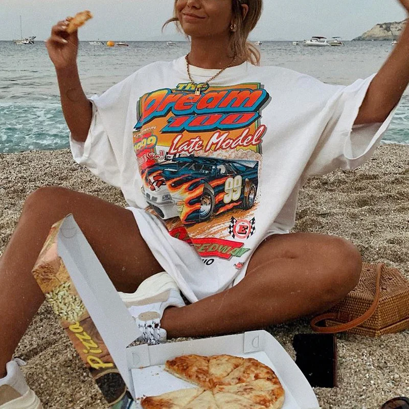

Vintage Car Print Letter Oversized Graphic T Shirts Women Loose Short Sleeve Casual High Street T Shirt Summer Fashion Clothing