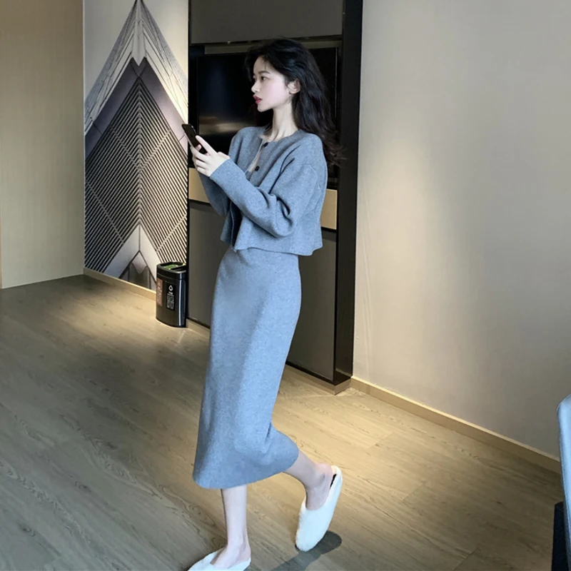 

2021 Spring Casual Vintage Long Sling Dress Women Slim SleeveLess Elegant Slash Neck Sheath Knitting Dresses Ladies Y745