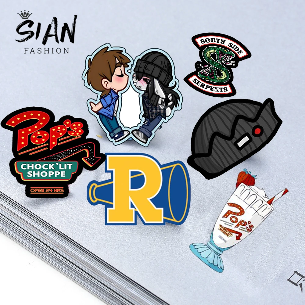 Азиатских Новый ривердейл змея Акриловые Броши ТВ Show южной стороне значки