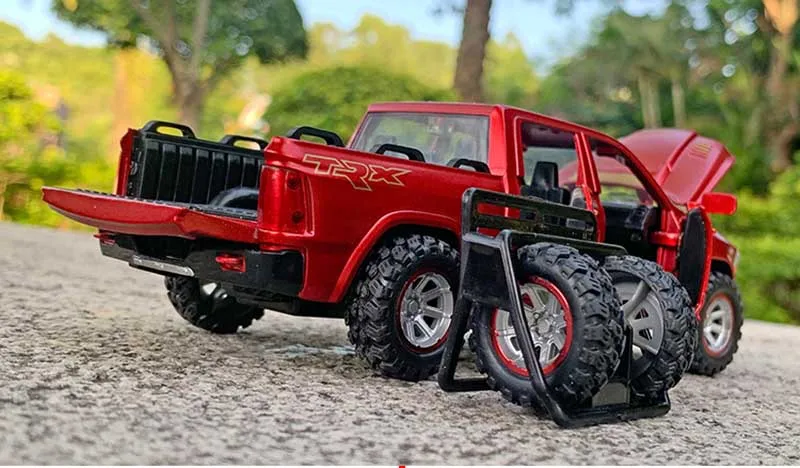 Новое поступление 1/32 модель внедорожника Ram игрушечный автомобиль из сплава