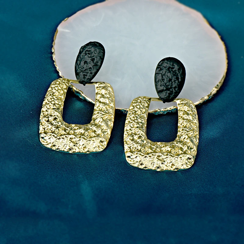 

Exaggerated metal earrings temperament fashion long big earrings personality trend earrings wholesale