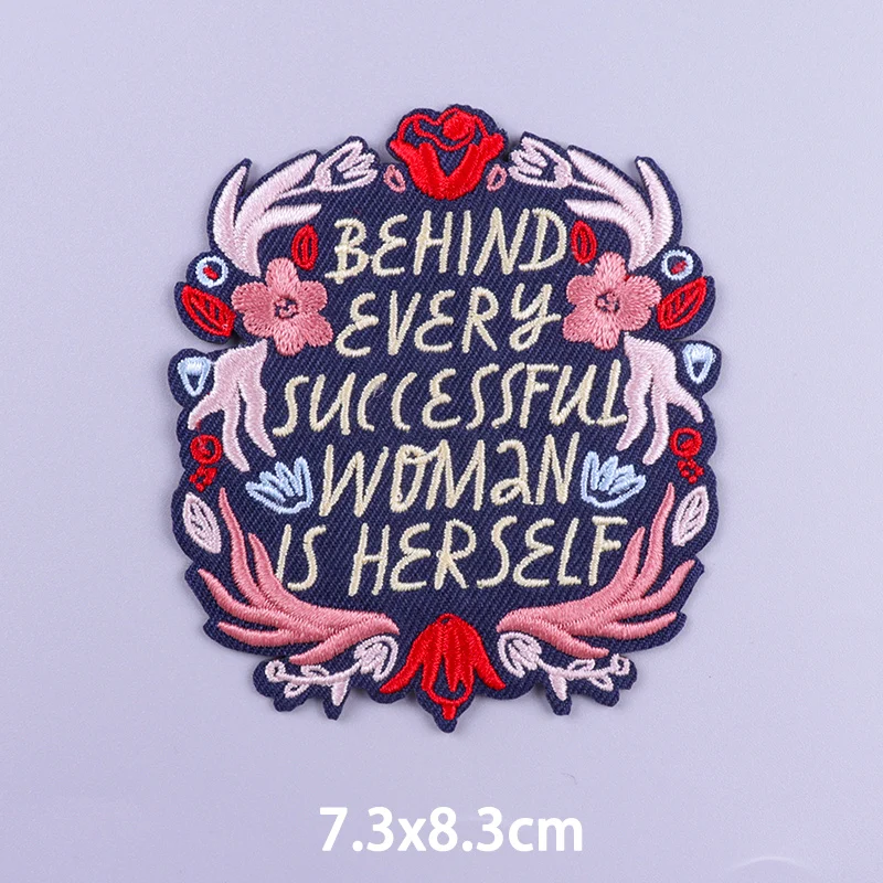 Термоклейкие нашивки с мультяшными буквами аппликацией и вышивкой | Дом сад