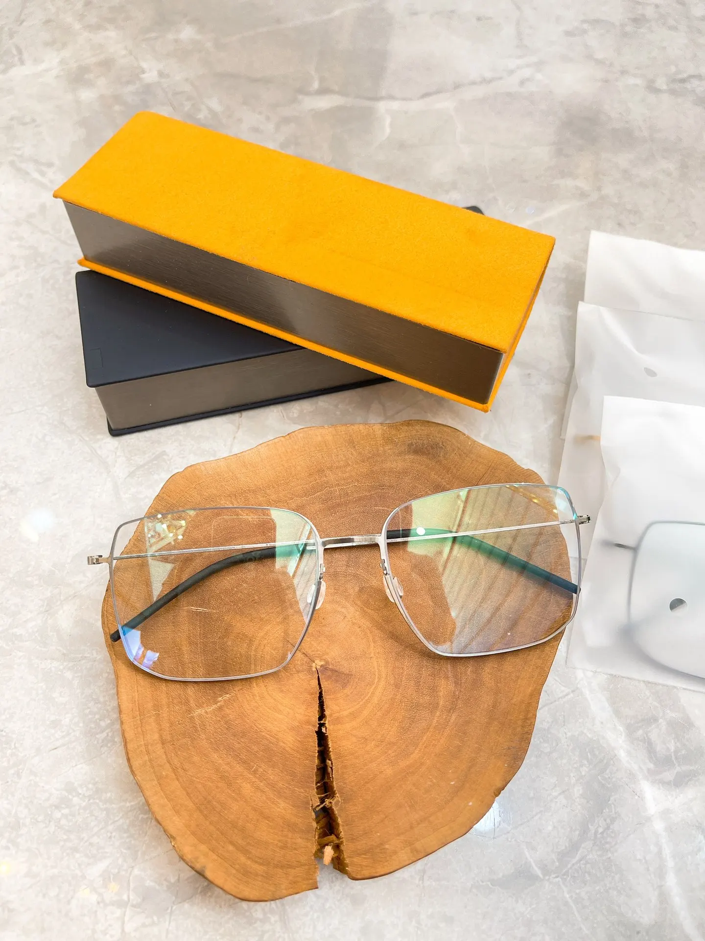 Top Quality Designer Brand Glasses Frame Titanium Ultralight Prescription Glasses  Myopia Eyeglasses Frames for men  LB5511