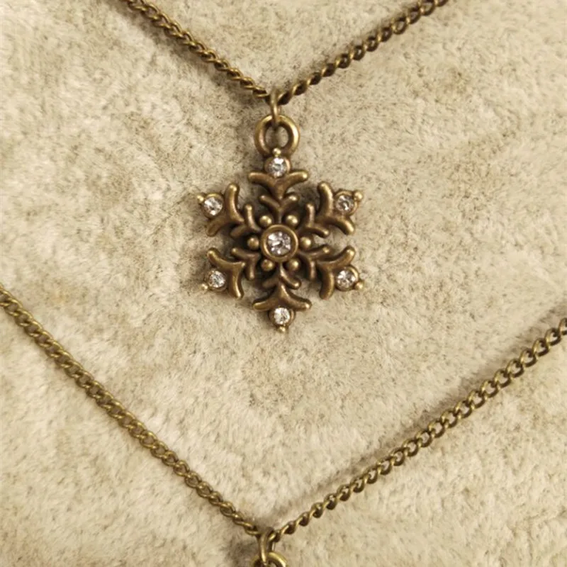 Подвеска в виде снежинки 1 шт. инкрустированная снежной цепочкой для свитера