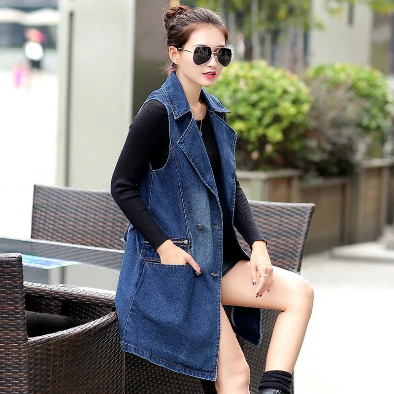 Длинный стильный женский джинсовый жилет двубортный осень 2020 ремни свободный