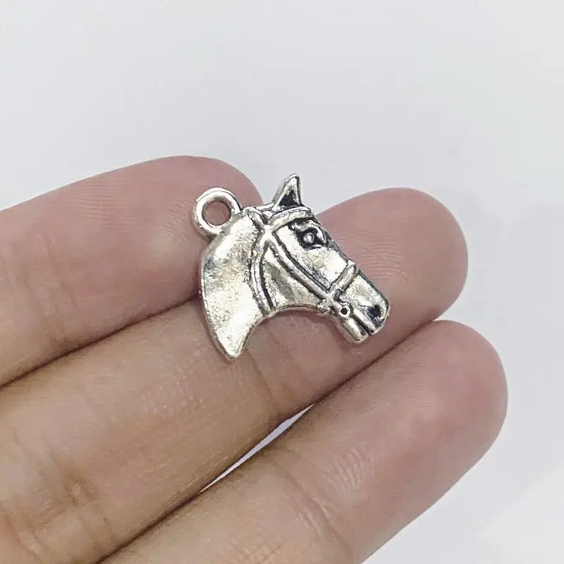 

Zodiac Charms 3D Steed Horse Small Pendant Aesthetics Accessories Tibetan Silver Color Handmade DIY Jewelry Makeing Supplies