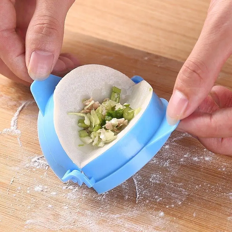 

2Pcs DIY Convenient Dumplings Tool Good Quality Dumpling Maker Device Easy Dumpling Mold Clips Creative Tools Kitchen Supplies