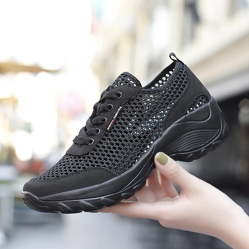 

Summer Platform Breathable Women Sneakers Lightweight Casual Running Shoes lace-up Net Sport Shoes Plus Size 41 42
