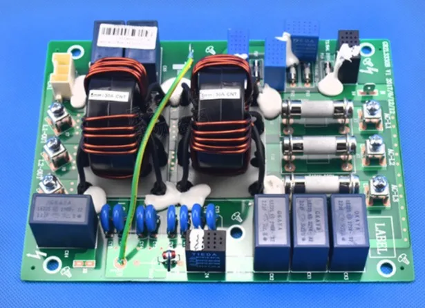 

Новая и оригинальная материнская плата 30223000025 ZL3330B