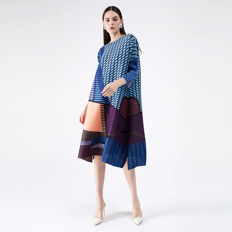 

2021 newLeisure sanzhai pleated crew neck geometric digital printing dress for women