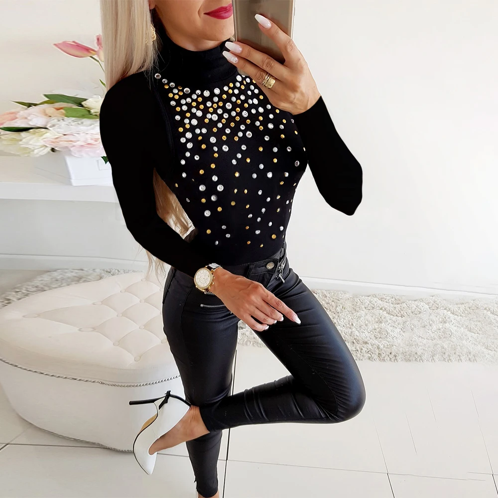 Новая весенняя женская тонкая футболка с высоким воротником со стразами