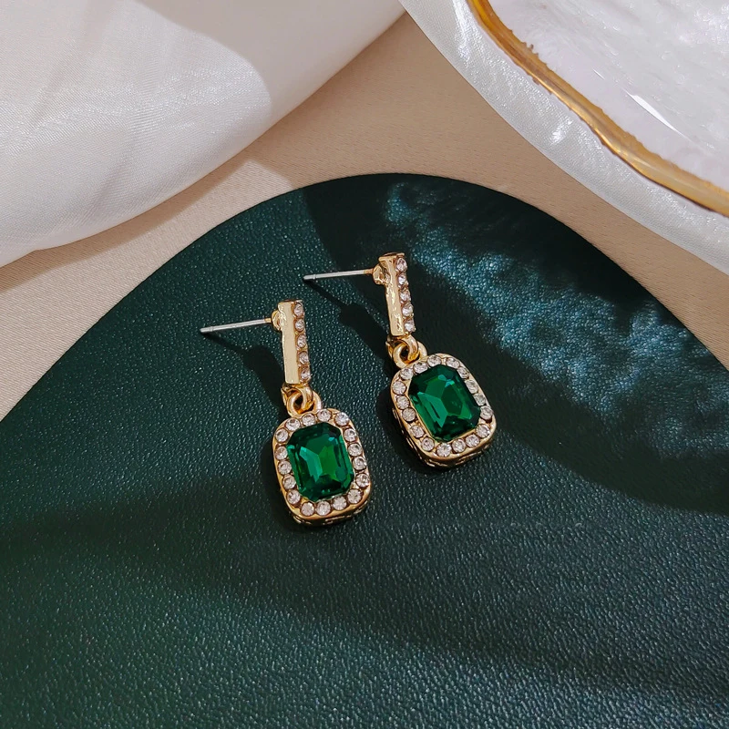 

Square Green Crystal Earrings for Women 2021 New Fashion Jewelry S925 Needle Rhinestore Earings Retro Geometric hypoallergenic